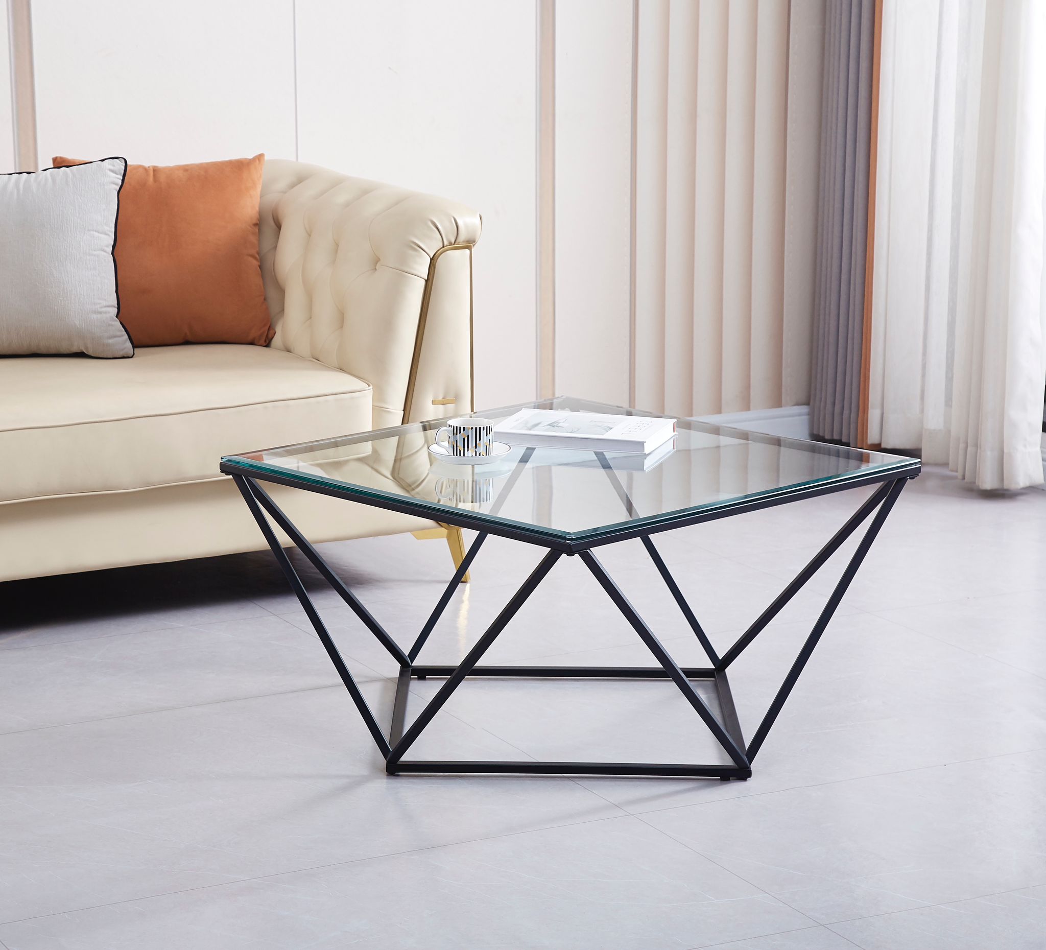 TABLE BASSE 'ALINA'